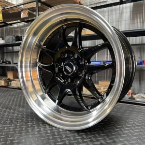 Llantas de Aleacion 15X8,25 4X100 4X114,3 Offset 25 Set x4 - Vista 2 - Valencia Shop | Llantas - Repuestos a pedido | Coquimbo - La Serena | Envíos a Todo Chile
