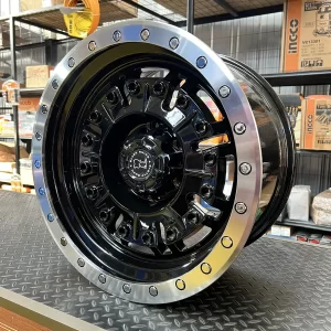 Llantas de Aleación 17X9 6X139,7 Offset 0 Set x4 - Vista 2 - Valencia Shop | Llantas - Repuestos a pedido | Coquimbo - La Serena | Envíos a Todo Chile