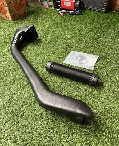 Snorkel Suzuki Grand Vitara/Nomade 2G - Vista 2 - Valencia Shop | Snorkel - Repuestos a pedido | Coquimbo - La Serena | Envíos a Todo Chile