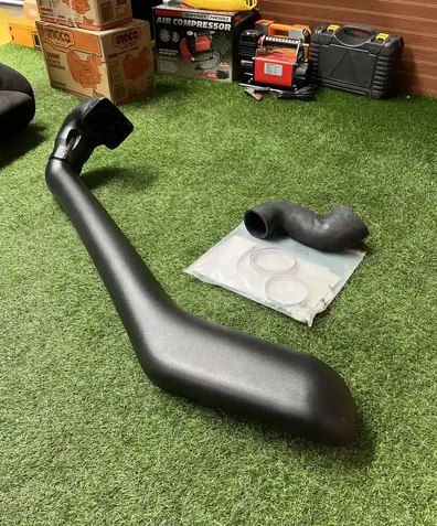 Snorkel Ford Ranger PX 2.2/3.2L 2012-13+ - Vista 2 - Valencia Shop | Snorkel - Repuestos a pedido | Coquimbo - La Serena | Envíos a Todo Chile